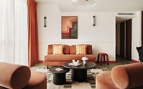 Edgar Suites Montrouge